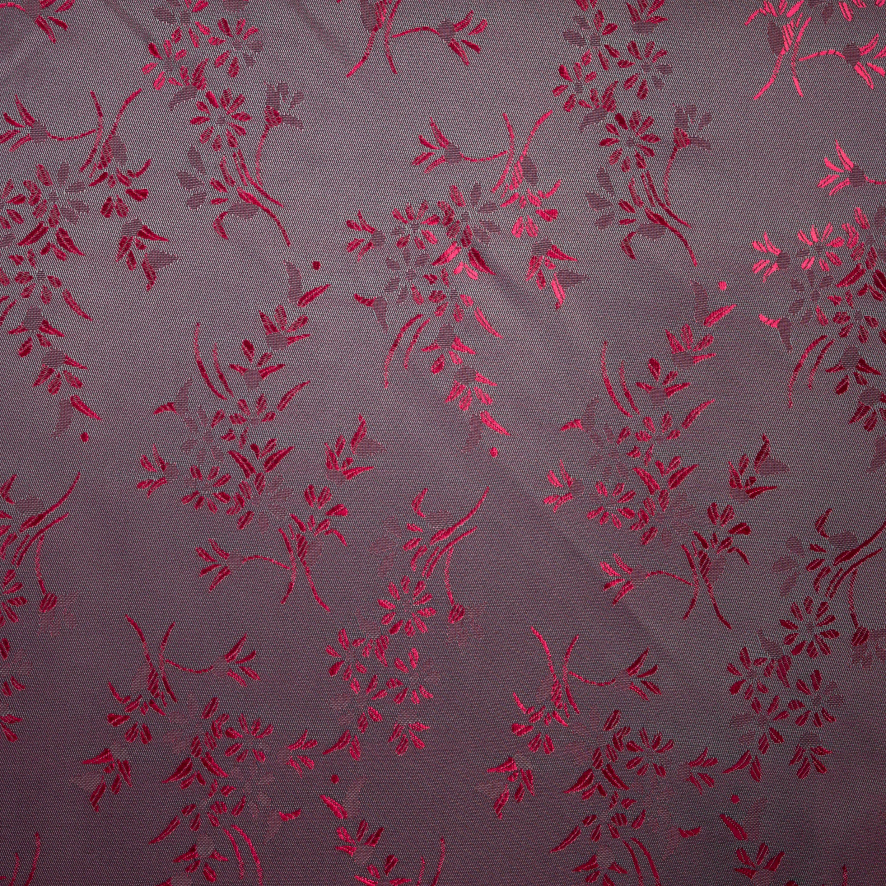 Fantasievoering double face muntgroen rood met sierlijk bloemen motief
